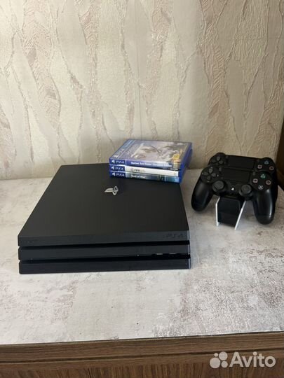 Игровая приставка Sony PS4 pro идеал