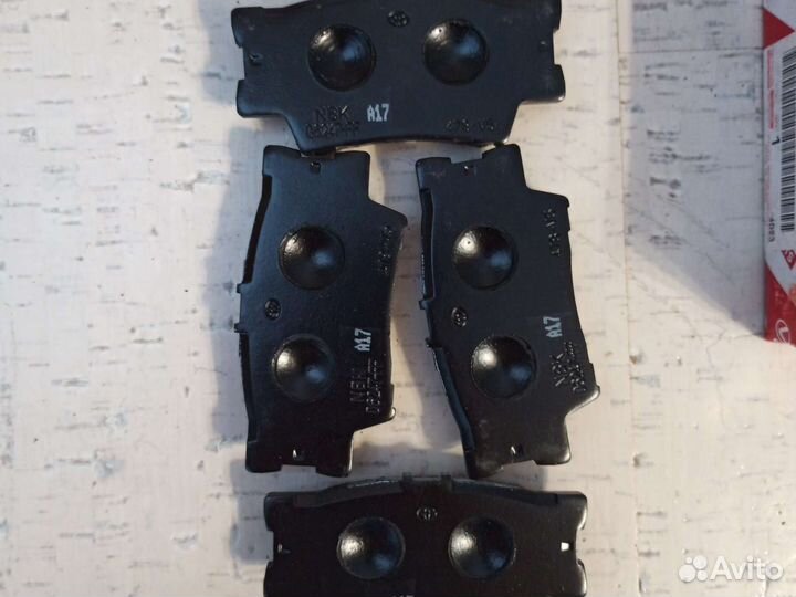 Оригинальные колодки Toyota Camry, RAV 4, Lexus ES