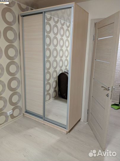 Шкаф купе с зеркалом