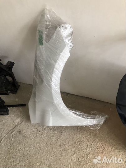 Крыло Тойота Камри 70