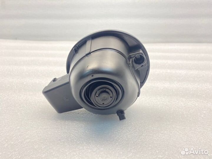 Лючок топливного бака Volkswagen Polo седан 1.6