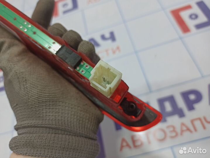 Фонарь задний (стоп сигнал) Nissan Qashqai (J10) 2