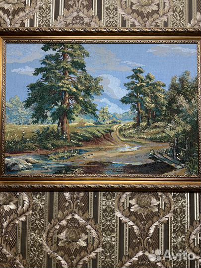 Картина на гобелене