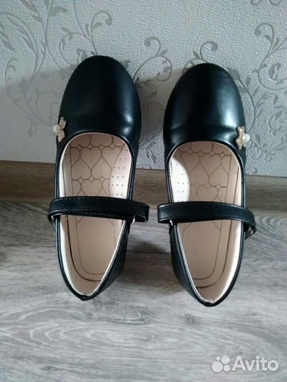 Туфли для девочки 2 пары