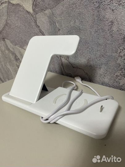 Зарядная станция для iPhone и android