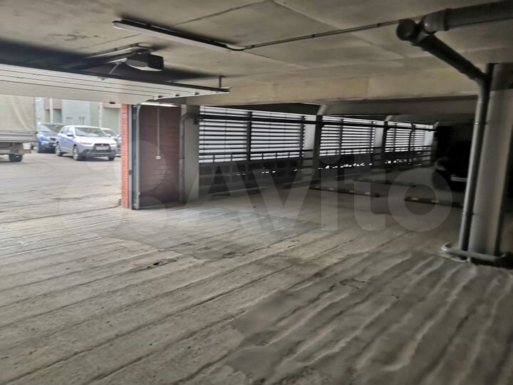 Машиноместо, 14 м²