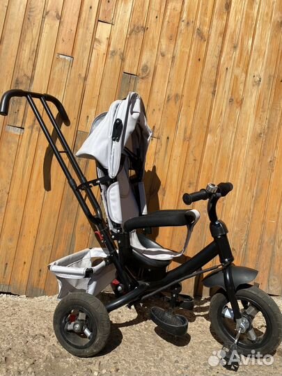 Трехколесный велосипед