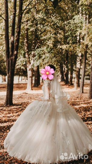 Продаю свадебное платье