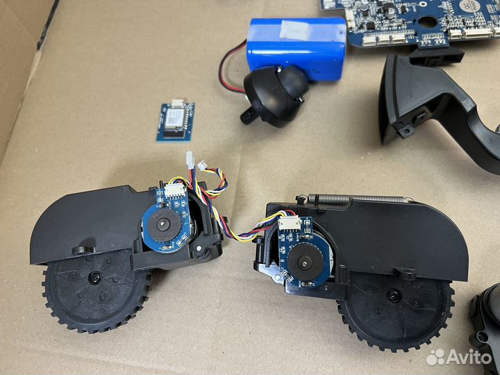 Запчасти робота пылесоса Hyundai h-vcrq90