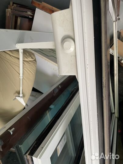 Дверь входная алюминиевая бу