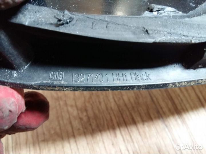 Стекло кузовное правое Opel Astra J 2010-2017