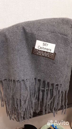 Платок 110см на 105см новый