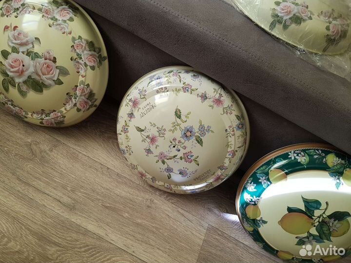 Блюдо с крышкой