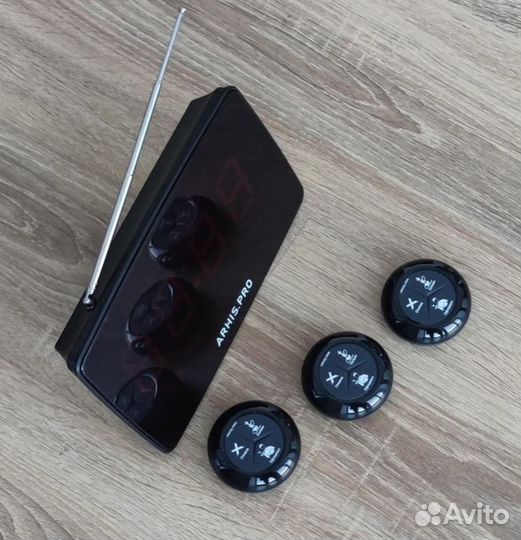 Табло оповещения и кнопка вызова персонала