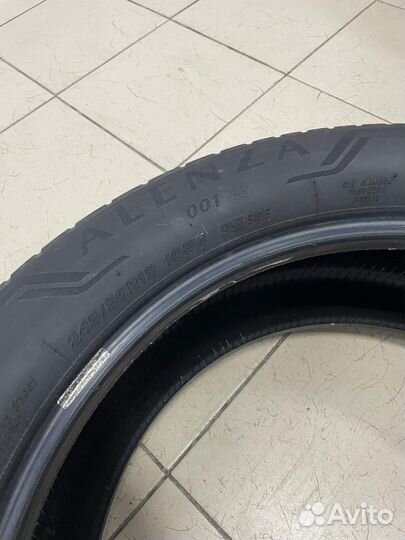 Bridgestone Alenza 001 245/50 R19