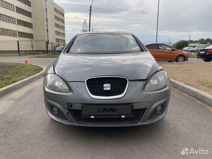 SEAT Leon 1.6 МТ, 2012, битый, 280 000 км