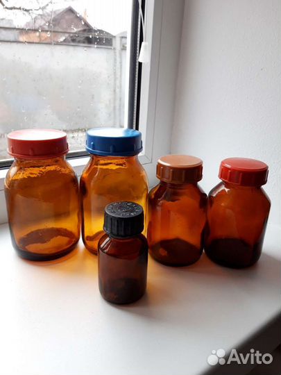 Банки из коричневого стекла 250мл,150мл,50мл.ссср