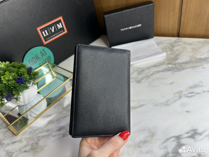 Обложка на паспорт Tommy Hilfiger