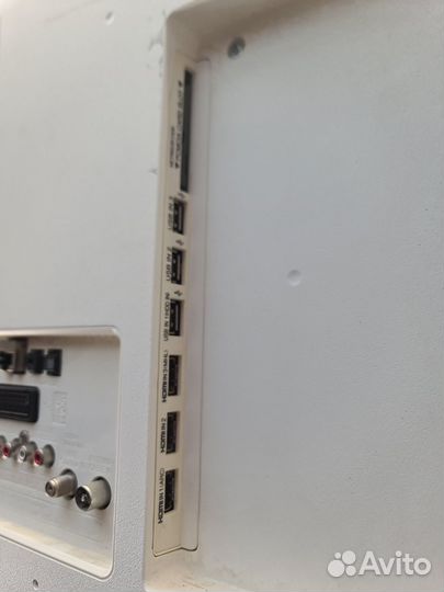 Телевизор LG 47LB570V в отличном состоянии