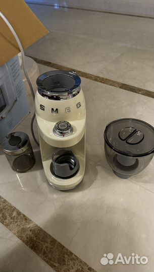 Кофемолка smeg