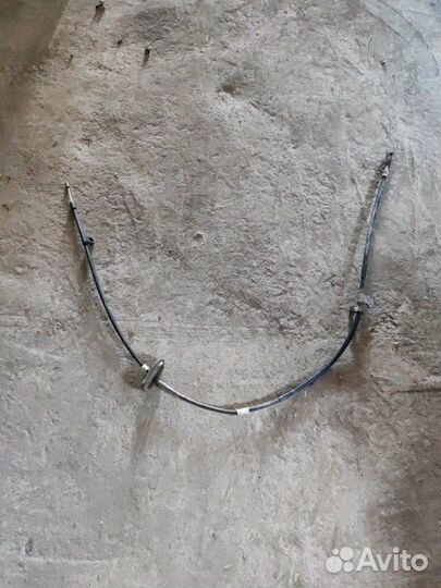 Трос ручника правый Opel Astra J хэчбек A 16 LET