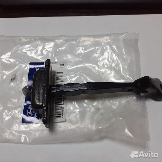 Фиксатор ограничитель Hyundai solaris 11-17 ориг