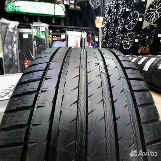 Michelin Pilot Sport 4 SUV 275/40 R21 и 315/35 R21 111Y