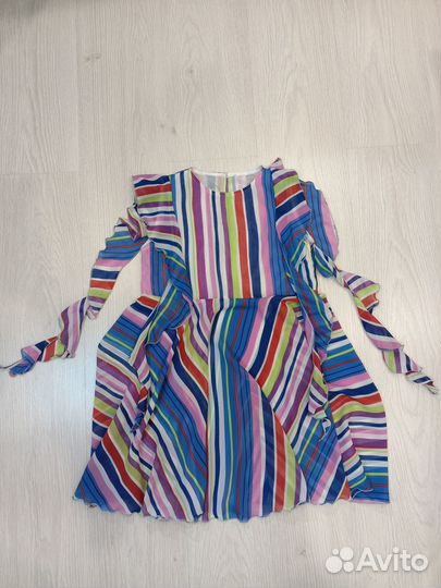 Продам костюмы для девочки