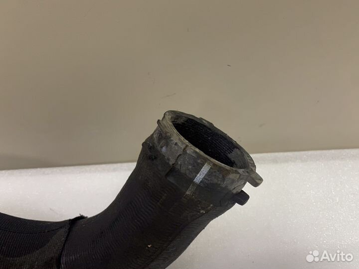 Патрубок интеркулера Ауди А6 С6 4F