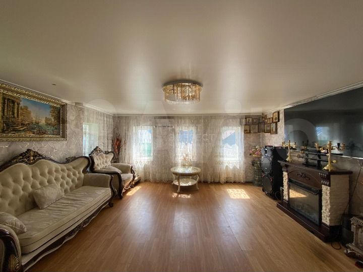 Дом 183 м² на участке 4,1 сот.