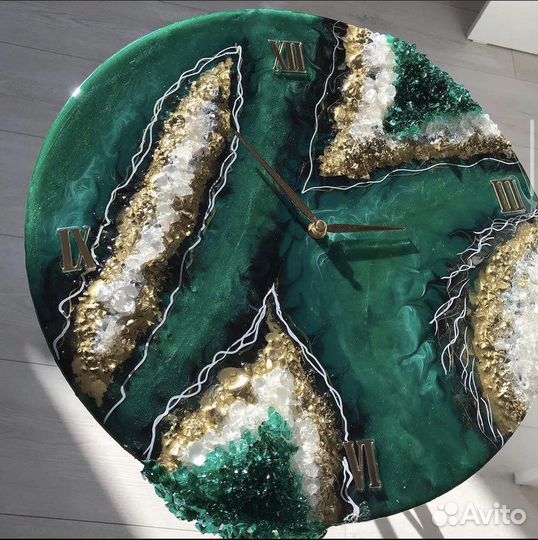Часы из эпоксидной смолы