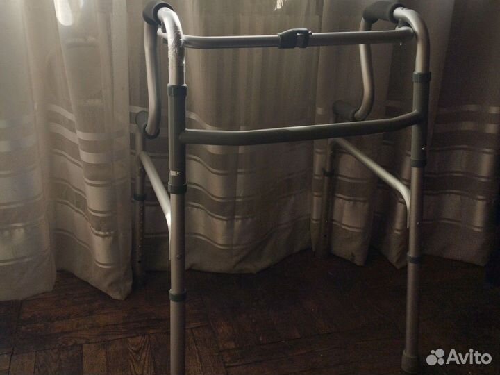 Медицинские ходунки взрослые