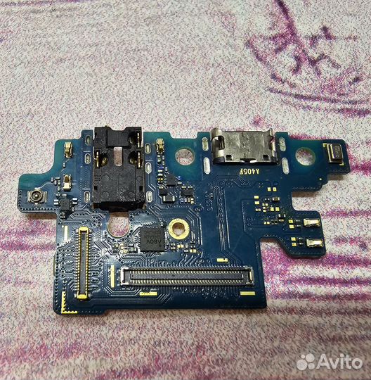 Samsung A40 a405 разбор