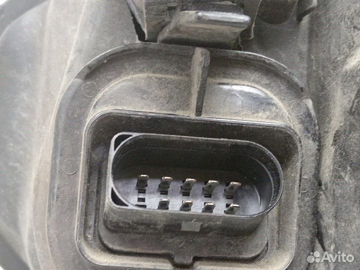 Фара передняя для Volkswagen Golf 4