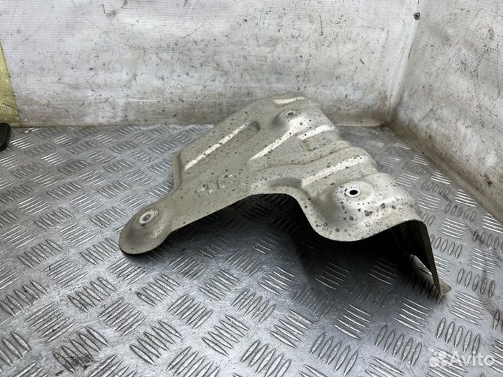 Экран тепловой Nissan X-Trail T31 QR25DE 2009