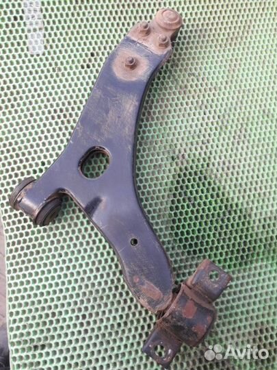 Рычаг подвески передний левый Ford Focus 1 2001