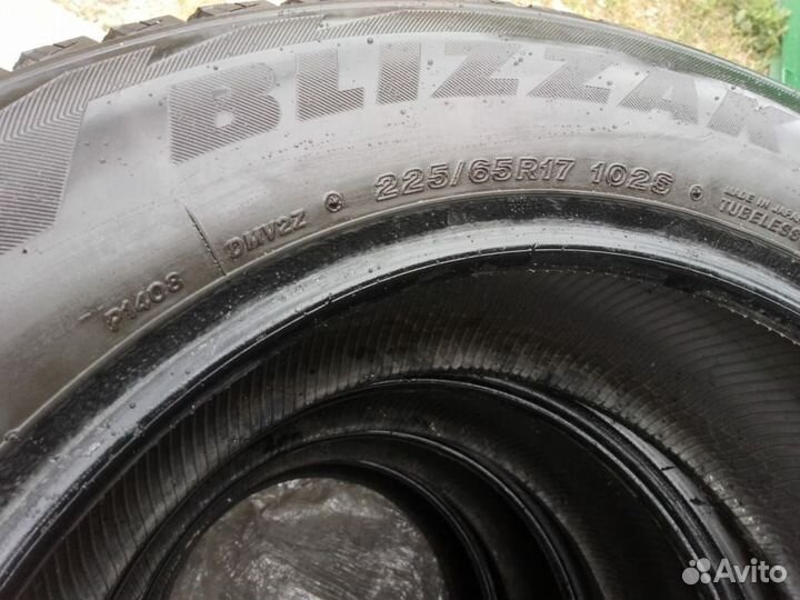 Bridgestone Blizzak DM-V2 225/65 R17 102S