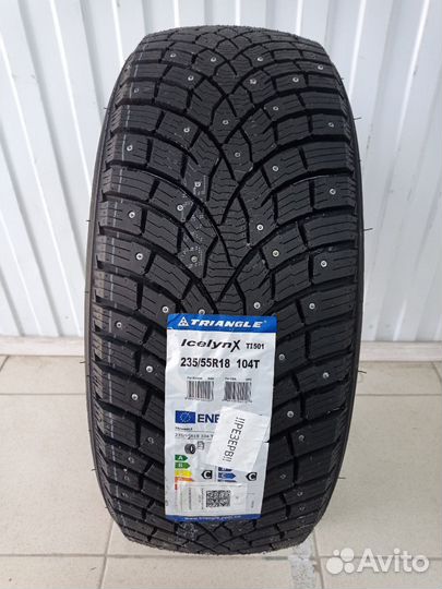 Triangle IcelynX TI501 235/45 R18 98T