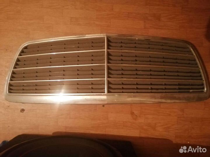 Решетка радиатора Mercedes w210