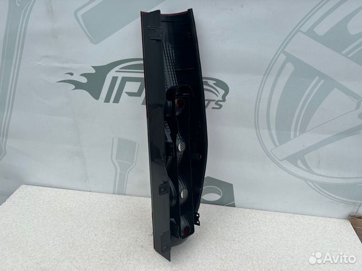 Фонарь задний левый Mercedes Vito W639