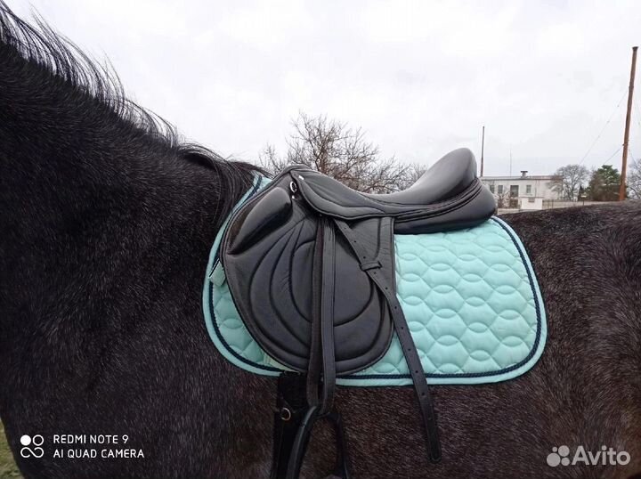Седло для лошади