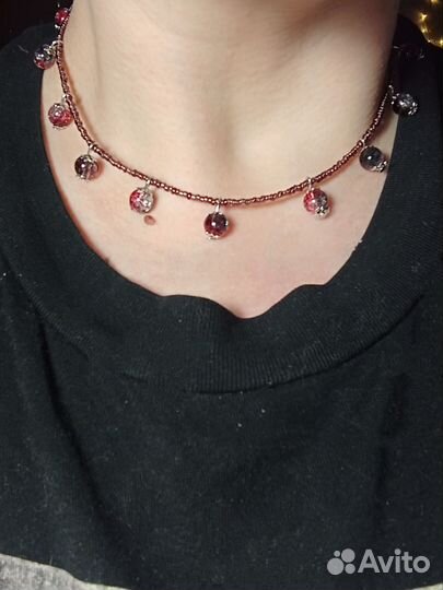 Ожерелье из бисера и бусин