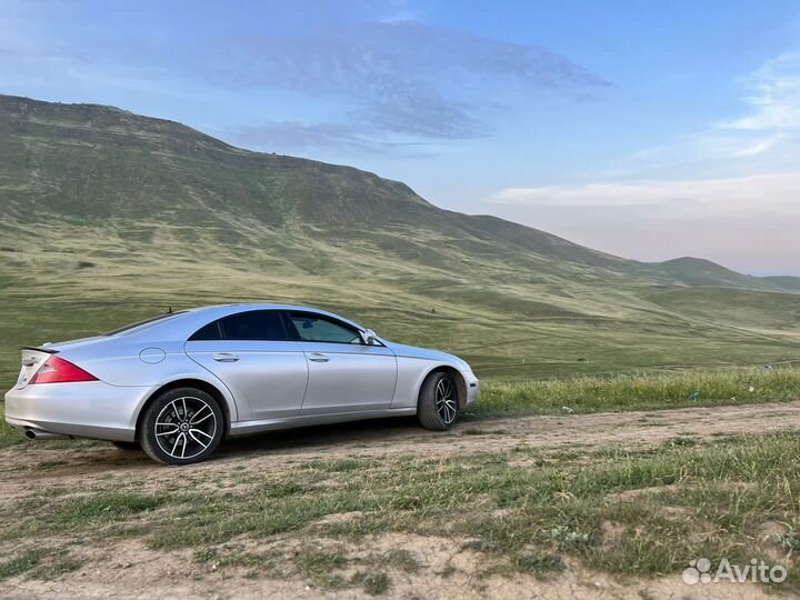 Mercedes-Benz CLS-класс 5.0 AT, 2005, 235 000 км