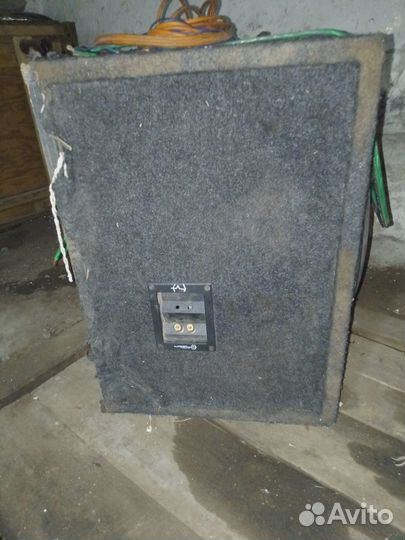 Продам сабвуфер