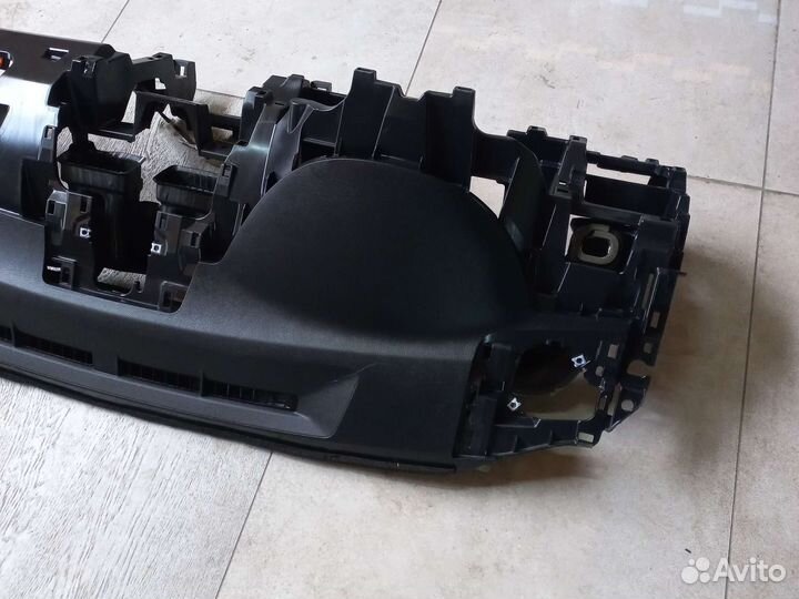 Торпедо переднее Toyota Camry V55 V50 2011-2018