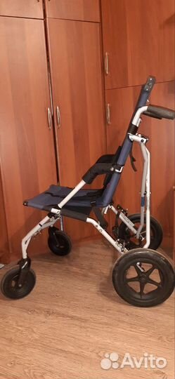 Инвалидная кресло-коляска Patron corzino Basic