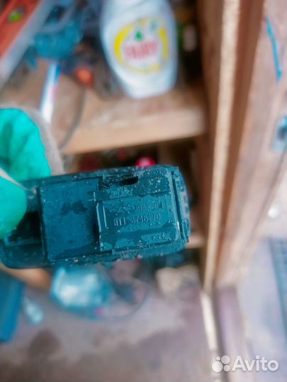 Кнопка стеклоподъемника Chery Tiggo T11