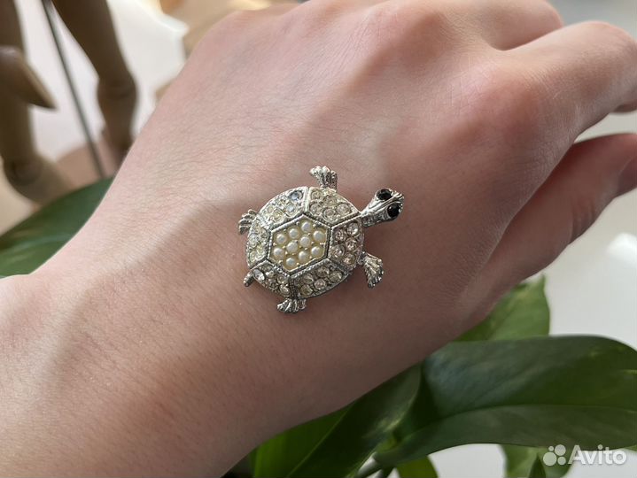 Брошь черепаха