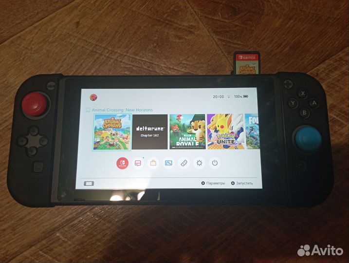 Портативная игровая приставка Nintendo Switch