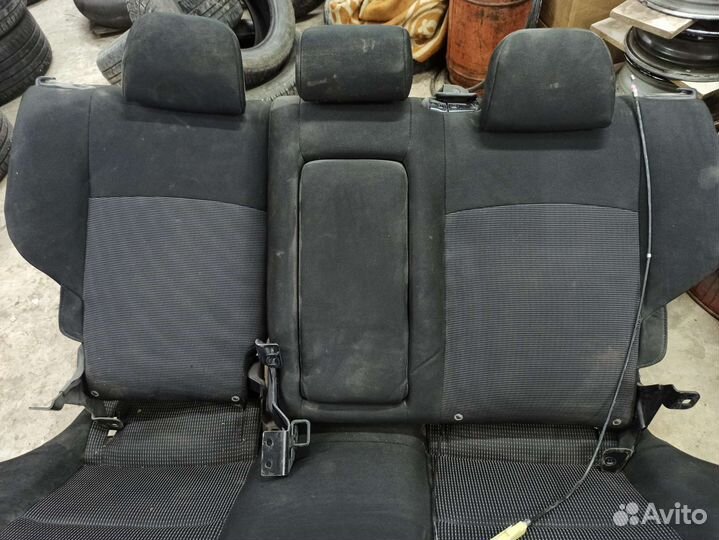 Заднее сиденье mitsubishi lancer 10